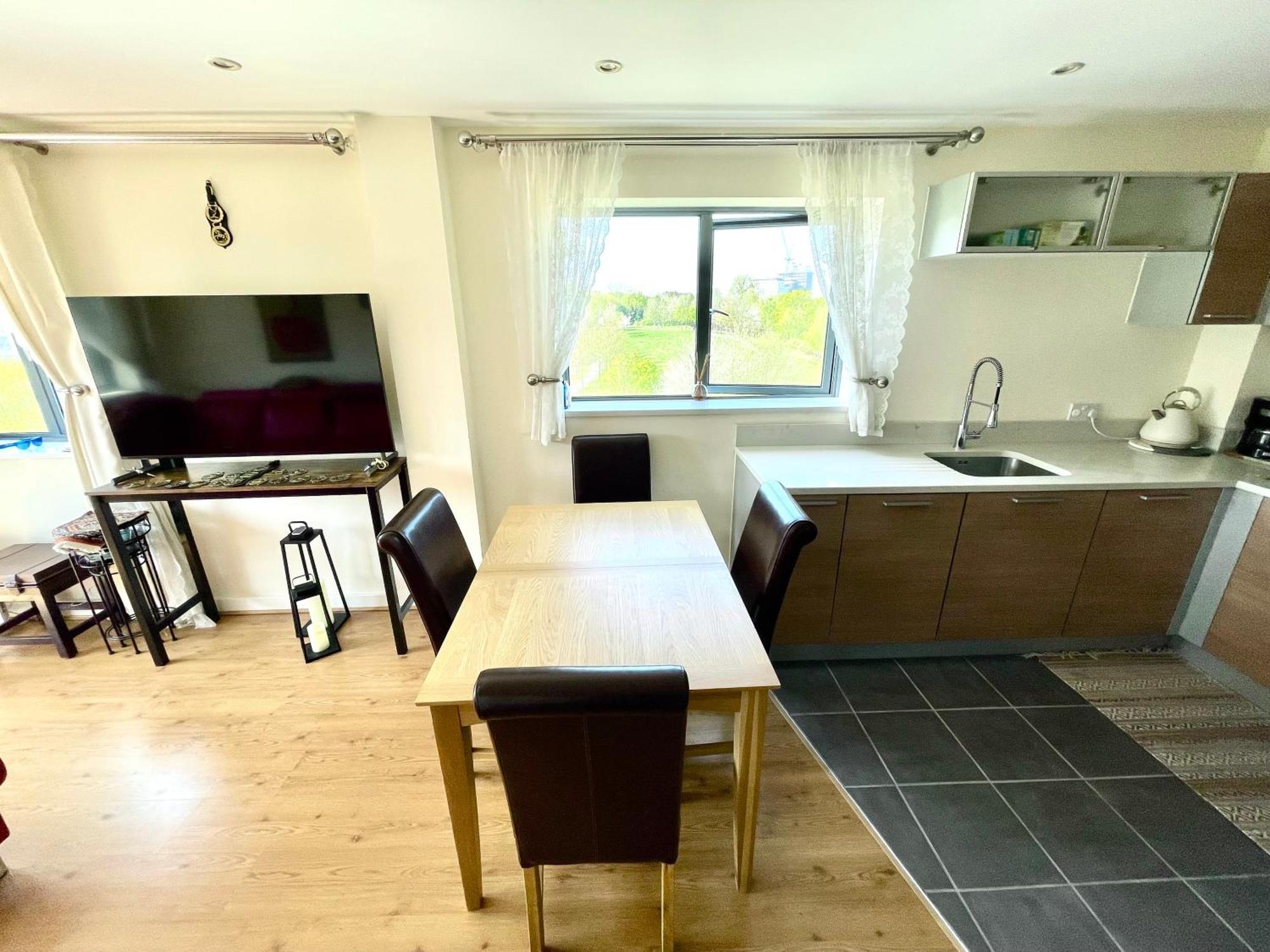 Luxury 2 Bedroom Apartment- View - Free Parking - Wembley Stadium 5km Appartement